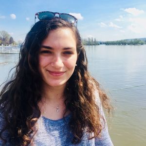 Meet your Posher, Ellen